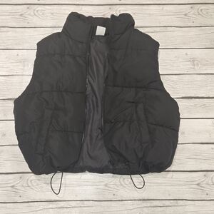 No Boundaries Cropped Black Puffer Vest Juniors Size 11-13